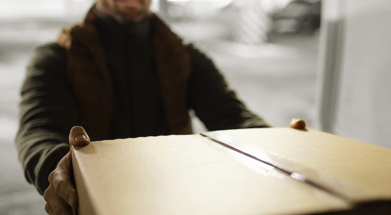 Szkody w trakcie dostawy – jak ich uniknąć