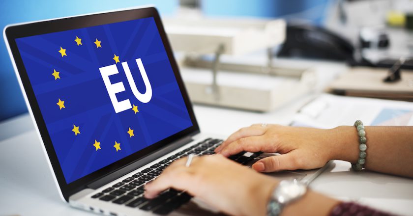 AI Act od sierpnia 2026 roku. Co zmieniło się dla firm korzystających z AI?