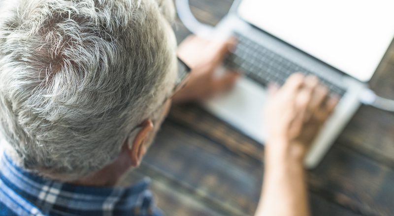 Seniorzy w e-commerce