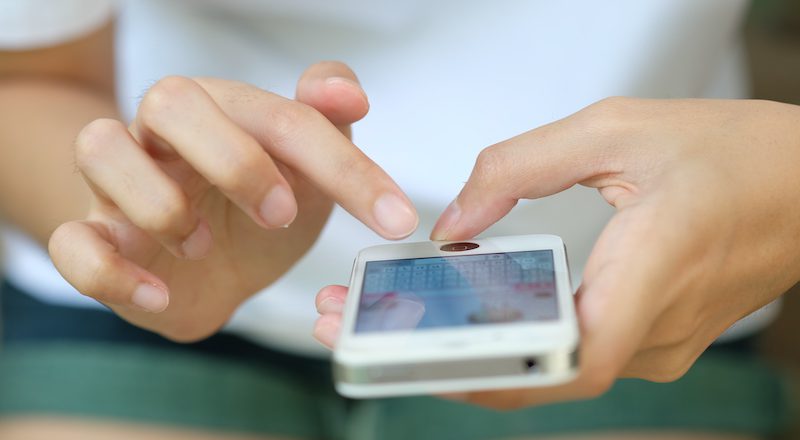 SMS od oszustów – uważaj na podejrzane wiadomości